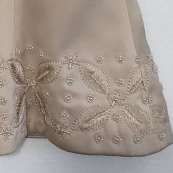 NWT Donna Morgan Ivory Camisole Style Lined Blouse with Embroidered Hem, Size 8 - Picture 6 of 10